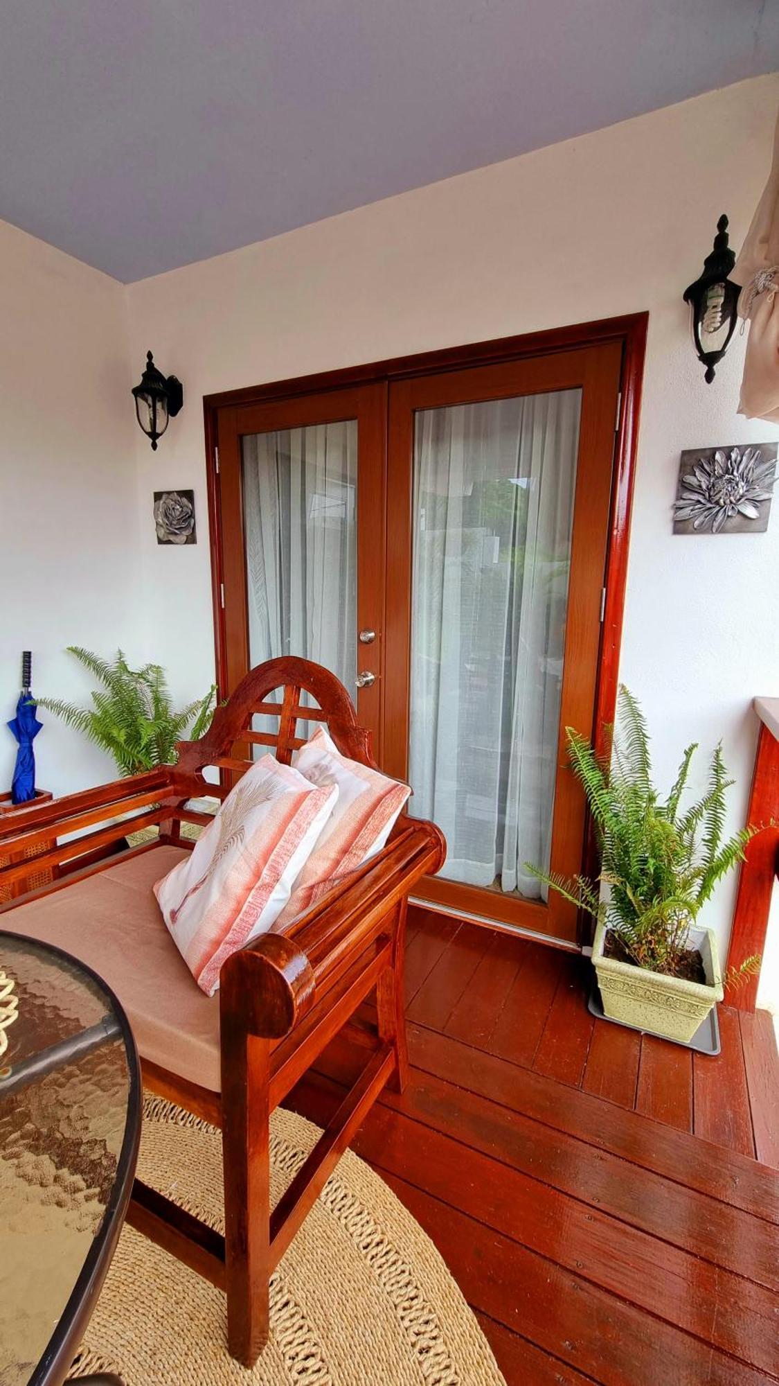 The Suite Spot Apartment - Private Paradise Stay Суфриер Экстерьер фото